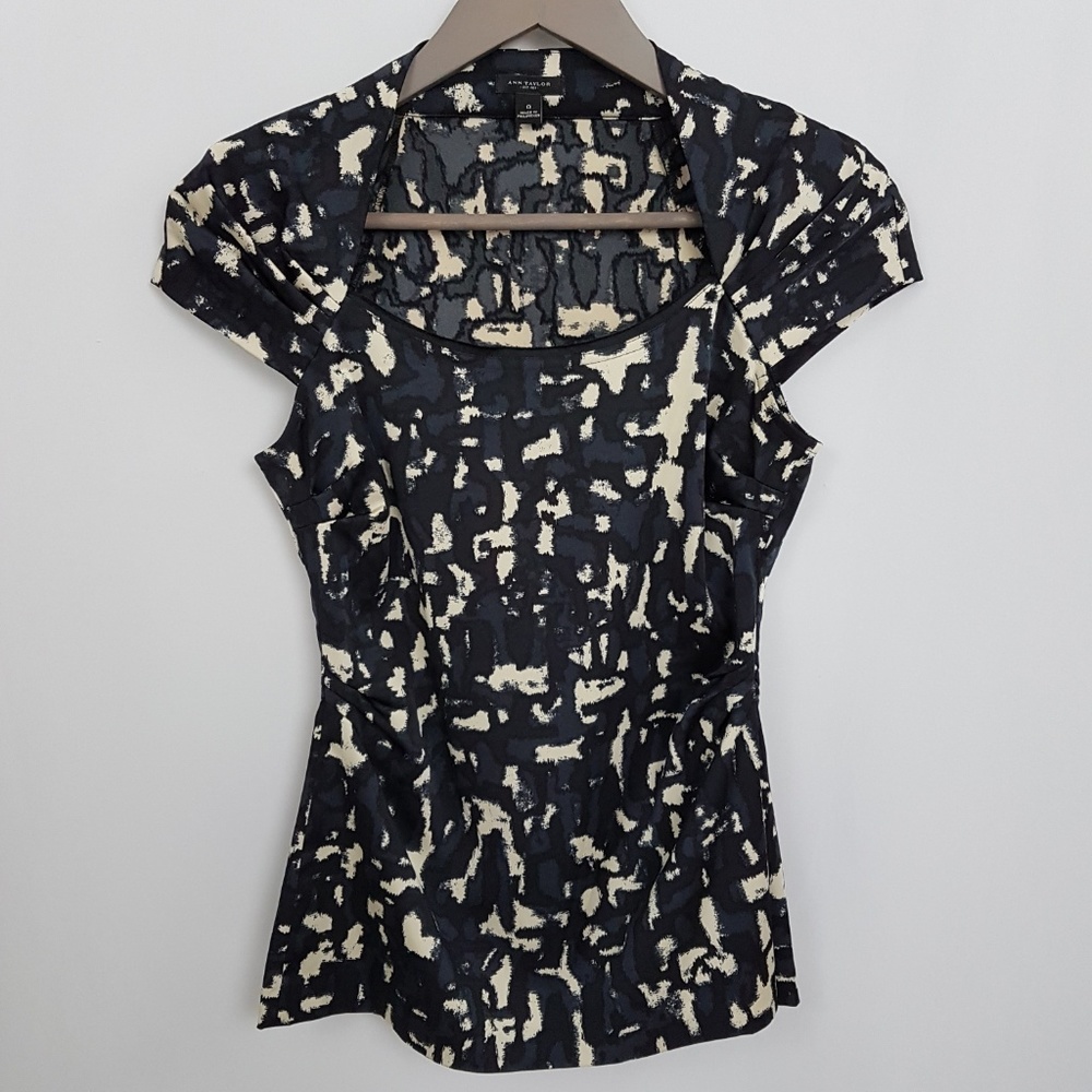 Ann Taylor Black Ivory Blouse Top Size 0